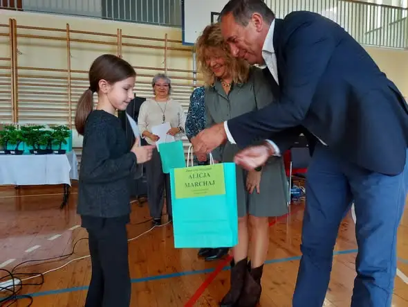 Młode artystki z Malborka nagrodzone na festiwalu „Przyjaźń niejedno ma imię”